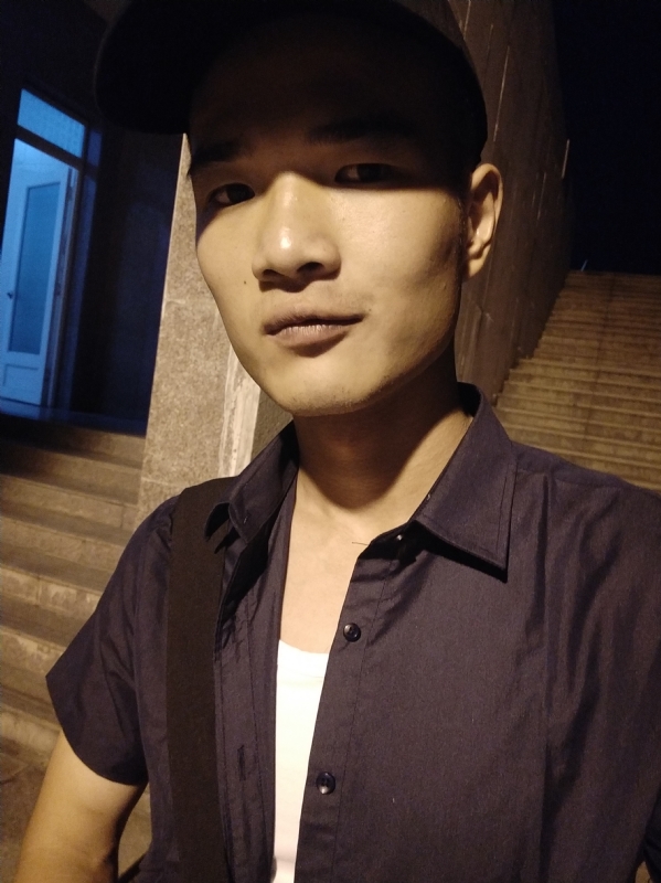 各取所需的第一张照片--光泽征婚网