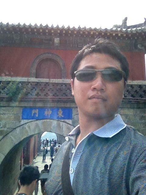 不想孤独终老的第一张照片--光泽征婚网