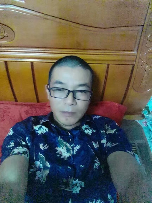 坚信就是你的第一张照片--光泽征婚网