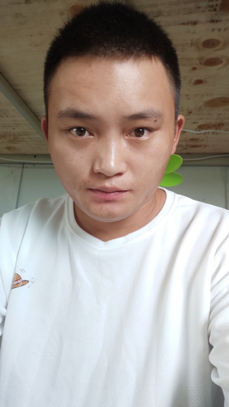 水里面的云呀的第一张照片--光泽征婚网