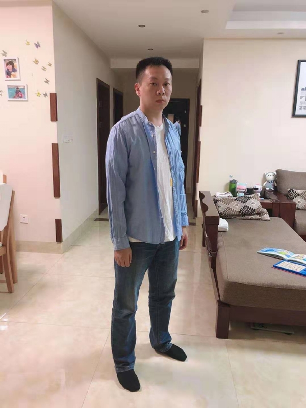 以勒的第一张照片--光泽征婚网