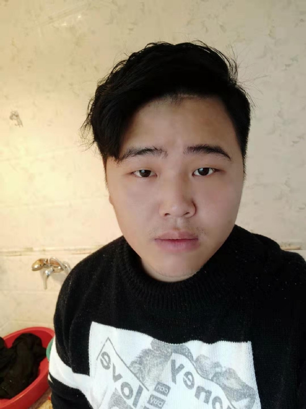 小李的第一张照片--光泽征婚网