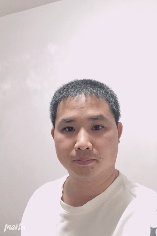 小梁的第一张照片--光泽征婚网