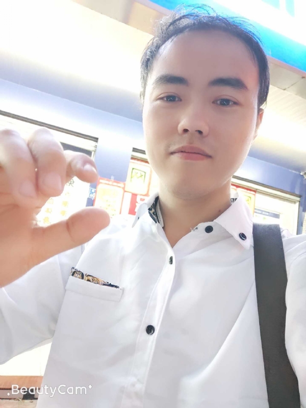 开心就好的第一张照片--光泽征婚网