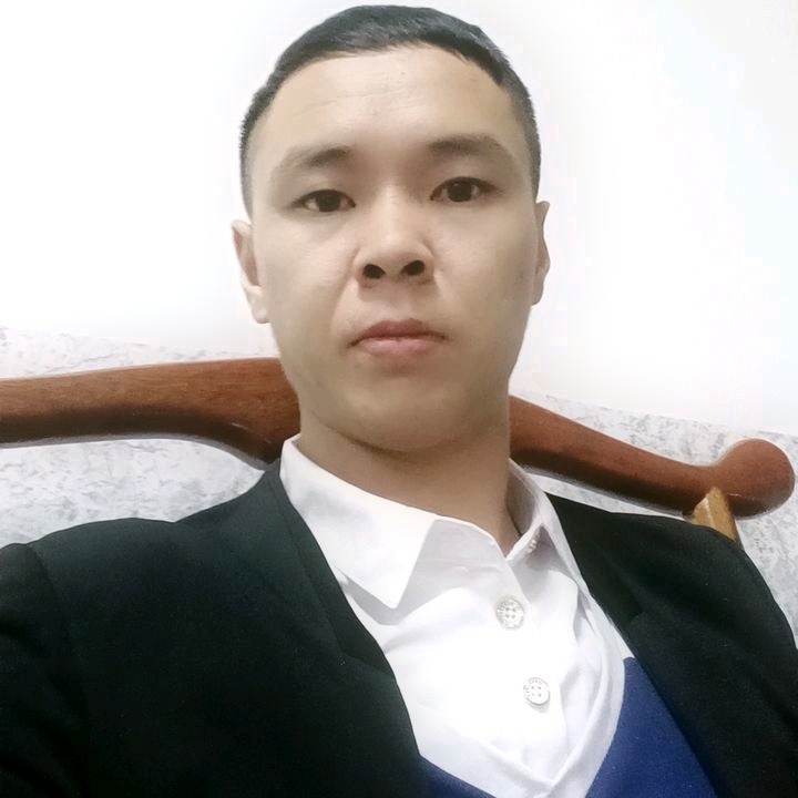 冷漠的第一张照片--光泽征婚网