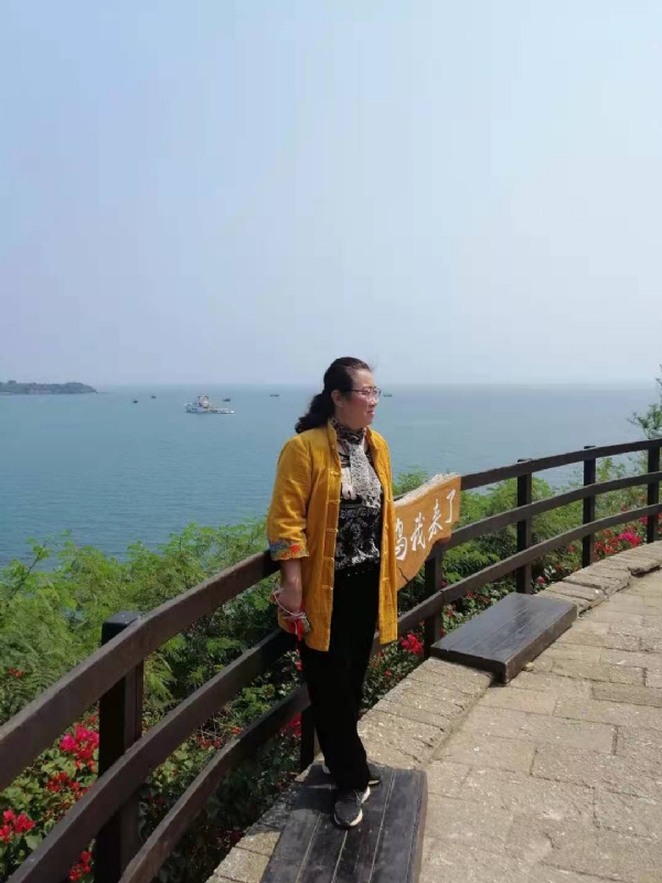 曦若半秋的第一张照片--光泽征婚网