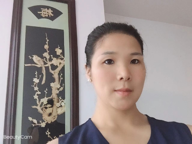 微笑的第一张照片--光泽征婚网