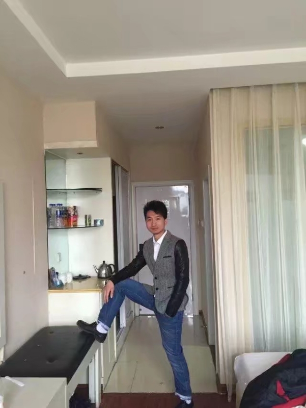 潇湘剑雨的第四张照片--光泽征婚网