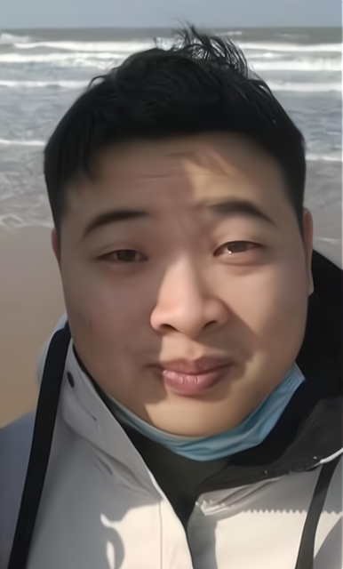 野生设计师的第一张照片--光泽征婚网