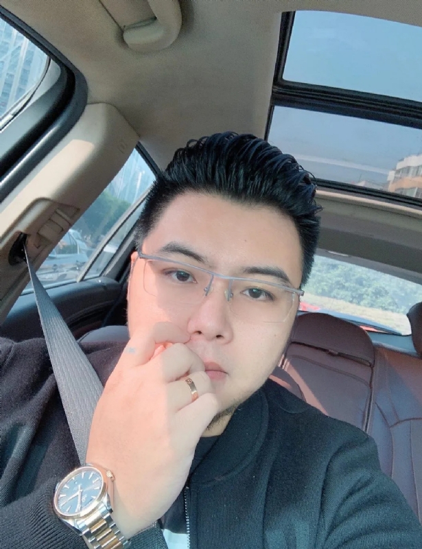 把苹果咬哭的第一张照片--光泽征婚网