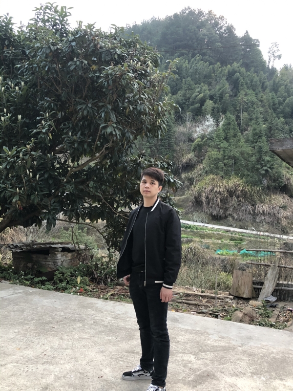 随遇而安的第一张照片--光泽征婚网