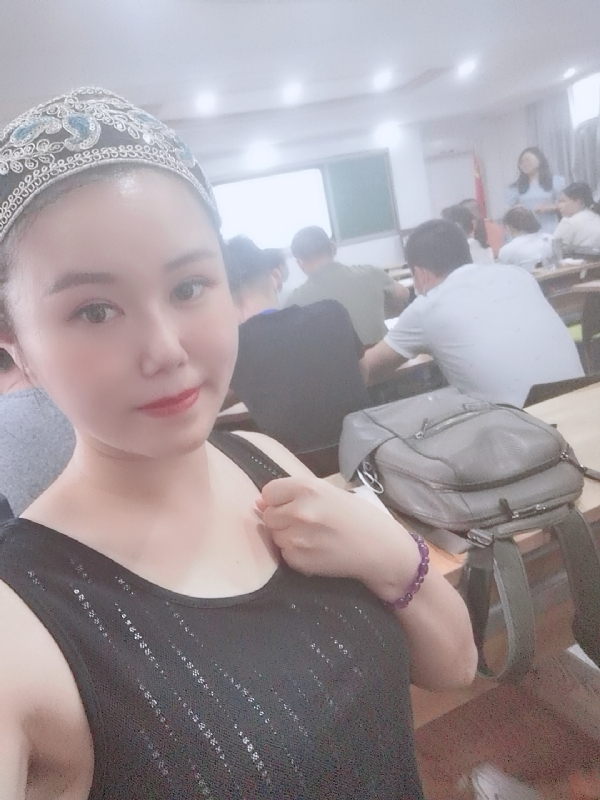 冰欣的第一张照片--光泽征婚网