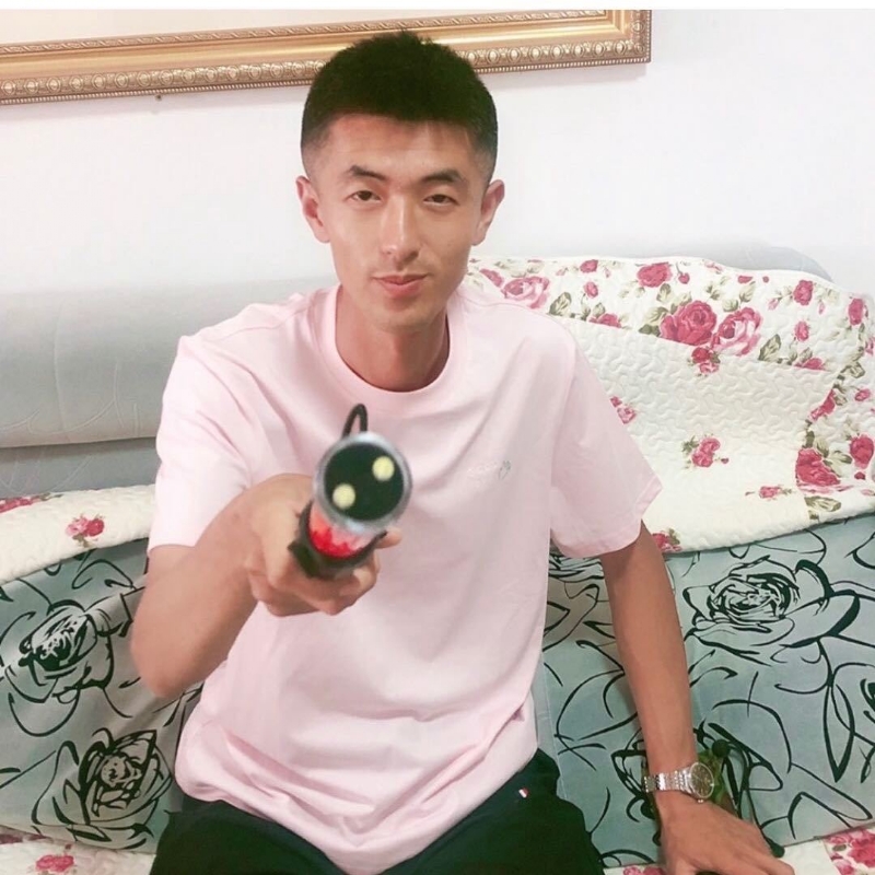 转身留下孤独的她的第一张照片--光泽征婚网