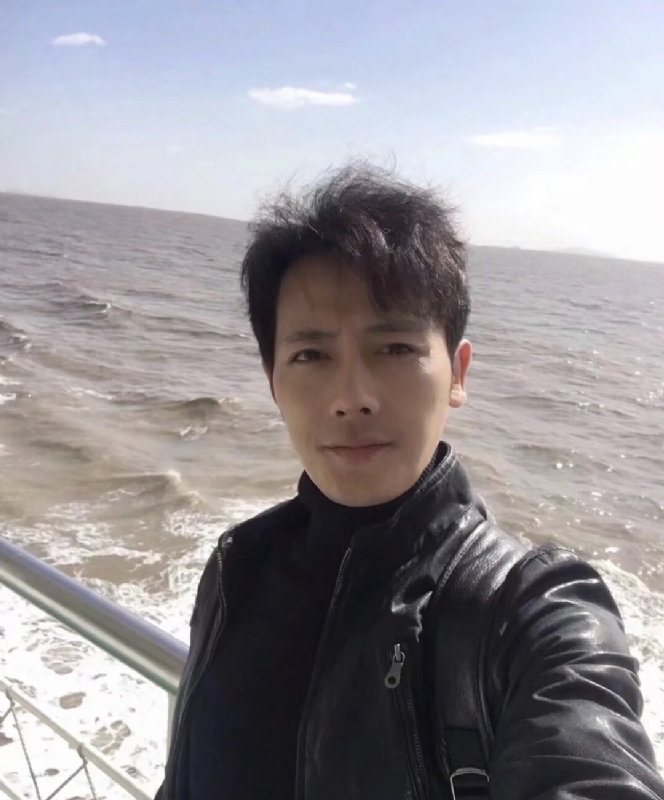 疯狂的小鱼的第一张照片--光泽征婚网