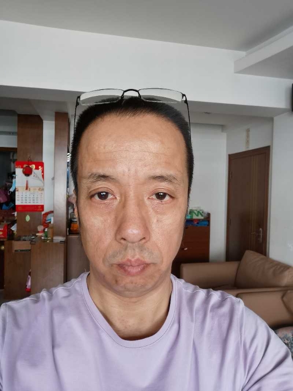 萨博的第一张照片--光泽征婚网