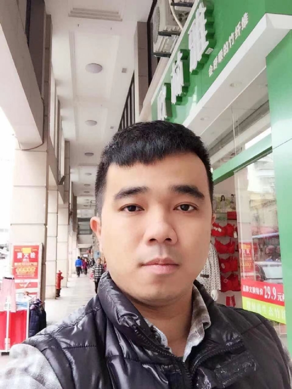 小小怪兽的第一张照片--光泽征婚网