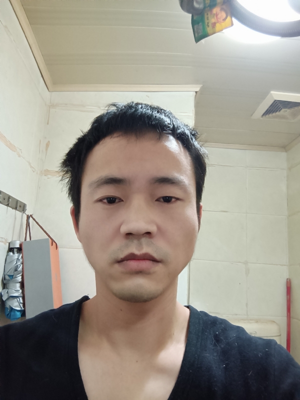 守望天空的第一张照片--光泽征婚网