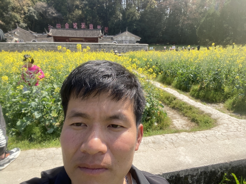开心的第一张照片--光泽征婚网