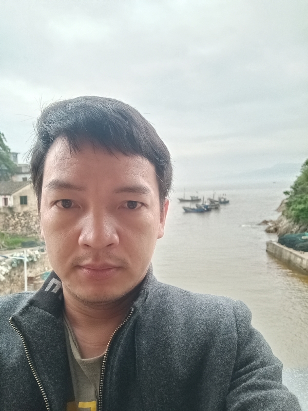 啊亮的第一张照片--光泽征婚网