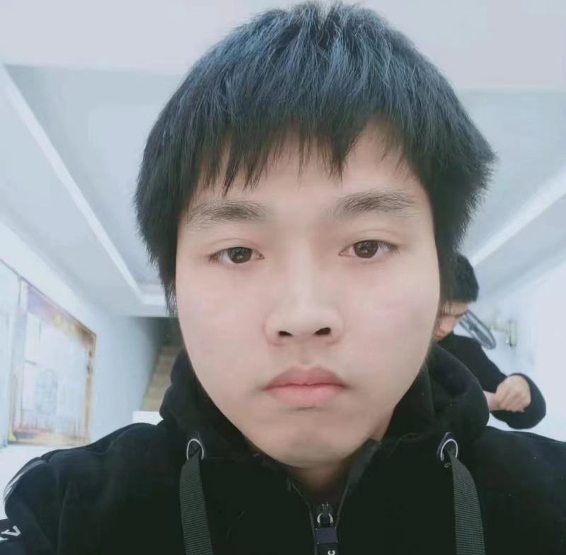无奋斗不清春的第一张照片--光泽征婚网