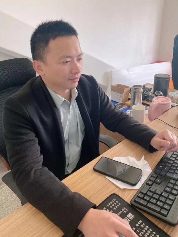 落叶知秋的第一张照片--光泽征婚网