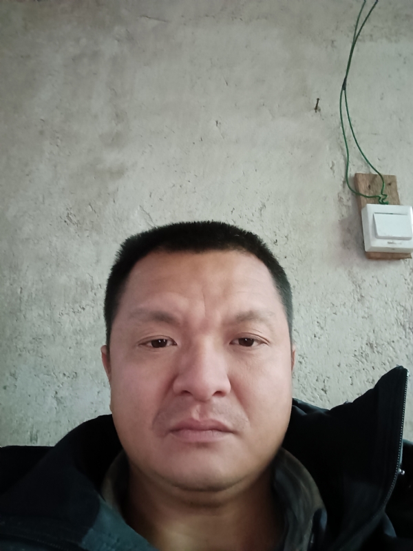 兰成龙的第三张照片--光泽征婚网