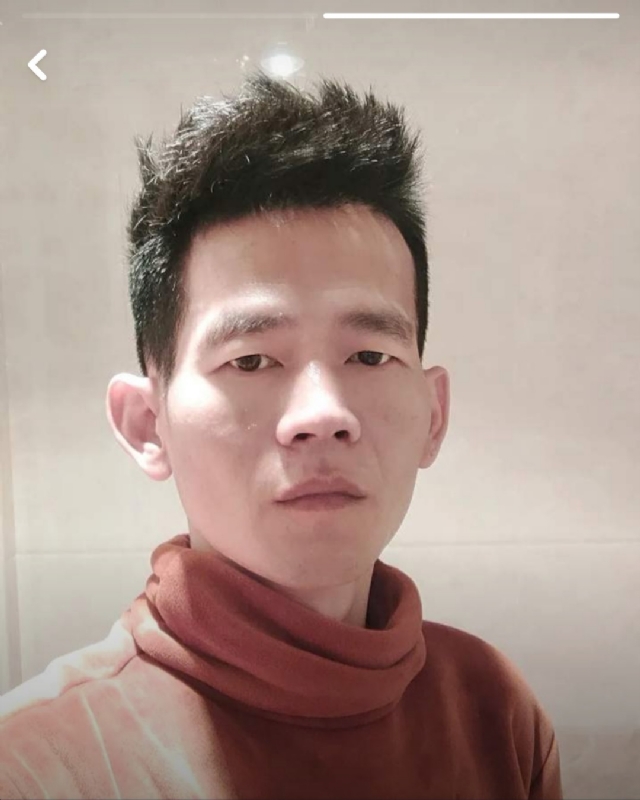 白了少年头的第一张照片--光泽征婚网