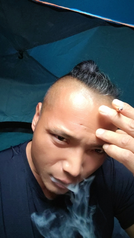 伯爵的第四张照片--光泽征婚网