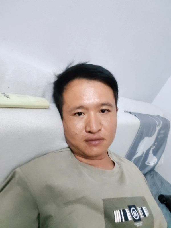陌生人的第三张照片--光泽征婚网