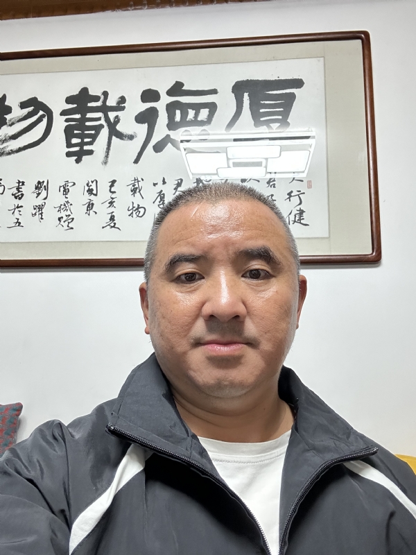 沉稳世界的第一张照片--光泽征婚网