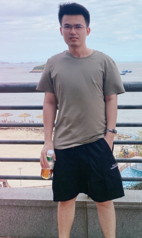 火花的第一张照片--光泽征婚网